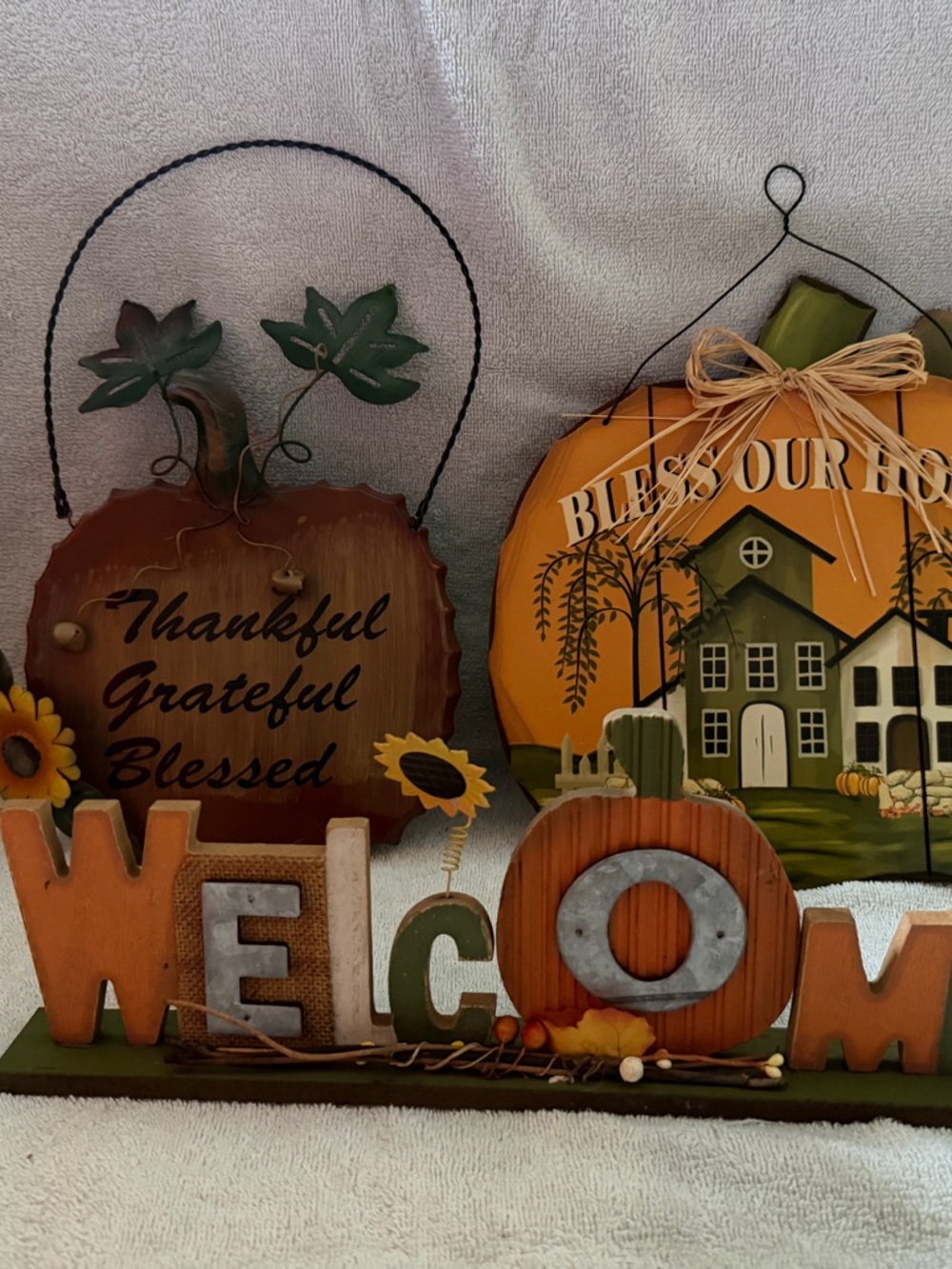 Autumn 'Welcome' Tabletop Decor - Orange, Green, Brown